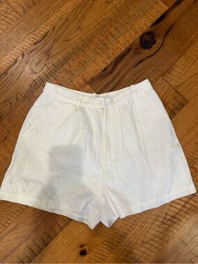 Sundays by wearsundays Women's White High-Rise Linen Blend Shorts